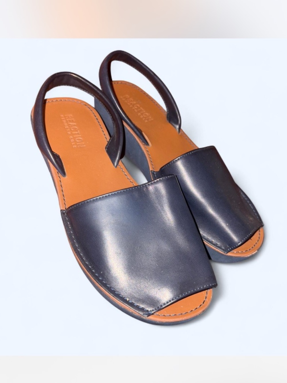 Kennith Cole Black Leather Slingback Sandals with Tan Insole size 5.5